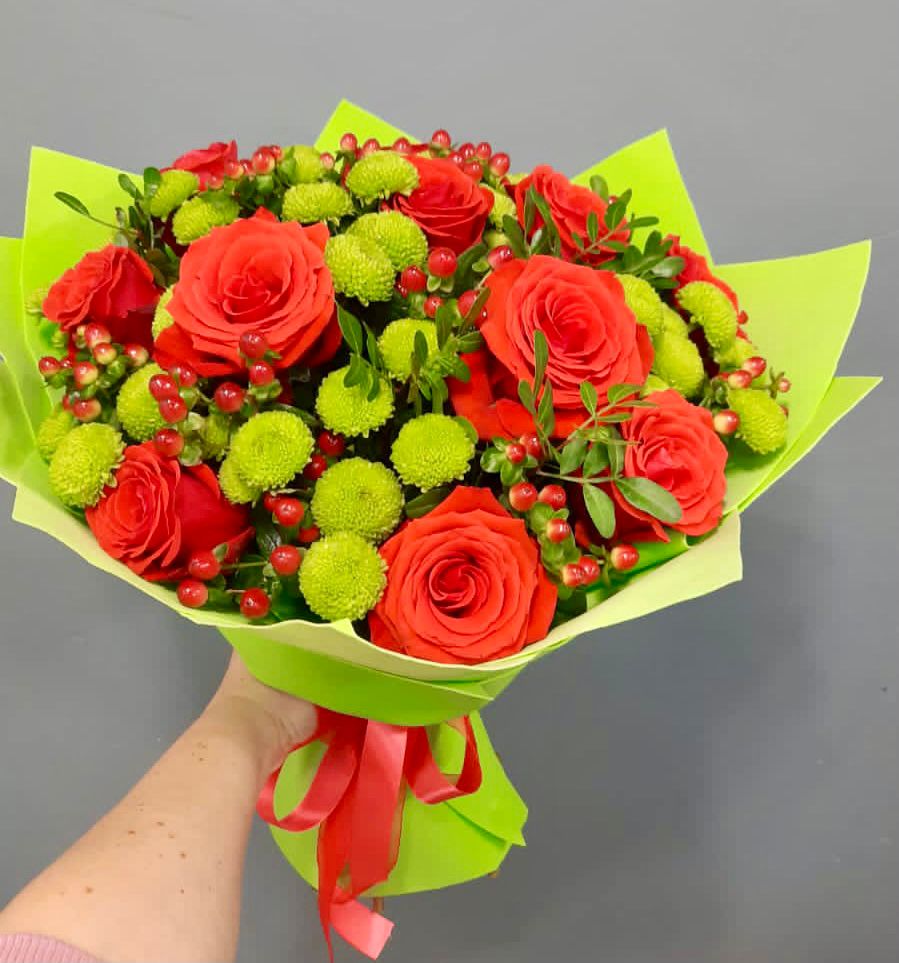 Букет цветов из: Хризантемы и Розы в Усть-Куте