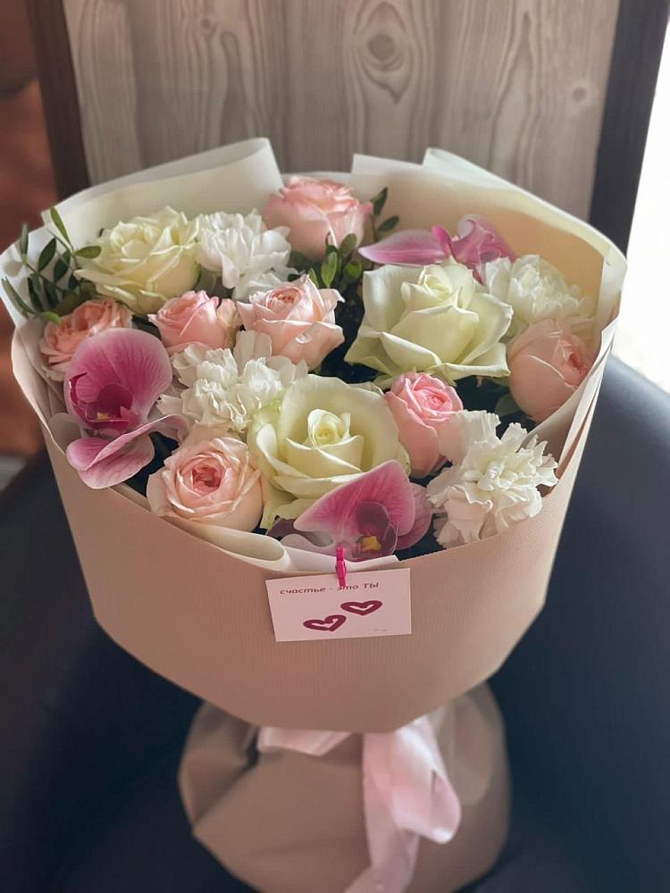 Букет цветов из: Орхидеи, Розы и Гвоздики в Усть-Куте