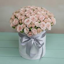 Цветочная композиция из Розы в шляпной коробке в Усть-Куте