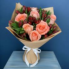 Букет цветов из:  Розы и Альстромерии в Усть-Куте