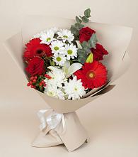 Букет цветов из:  Розы, Хризантемы, Герберы и Лилии в Усть-Куте
