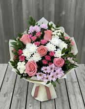 Букет цветов из:  Альстромерии, Гвоздики, Розы и Хризантемы в Усть-Куте