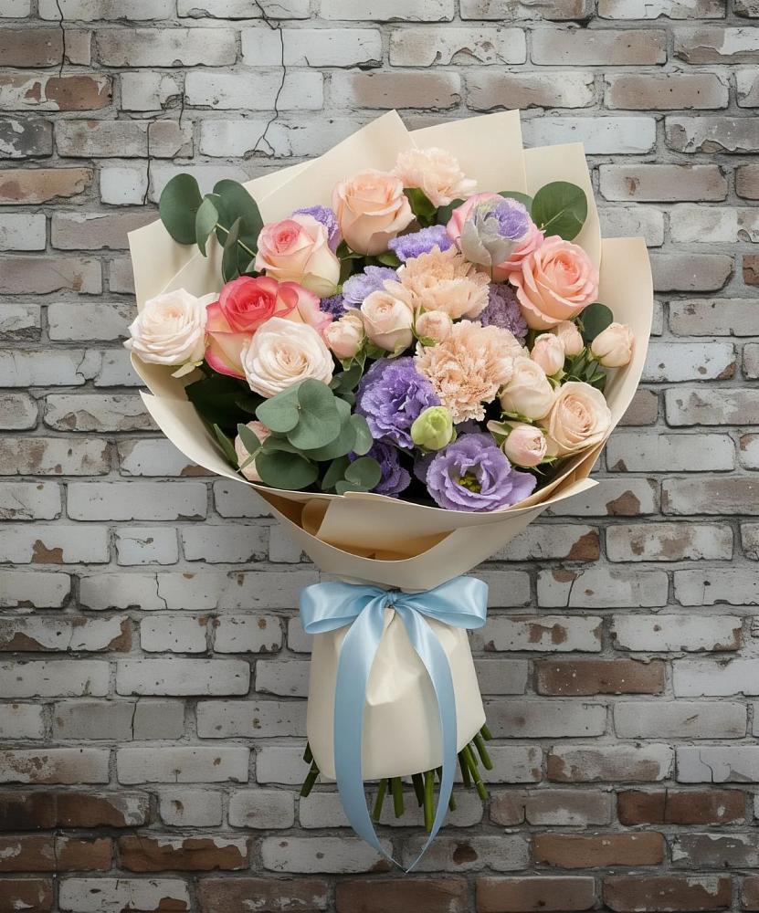 Букет цветов из: Розы, Лизиантусы и Гвоздики в Усть-Куте