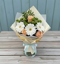 Букет цветов из:  Герберы, Розы и Хризантемы в Усть-Куте