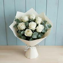 Букет Белые розы в Эвкалипте в Усть-Куте